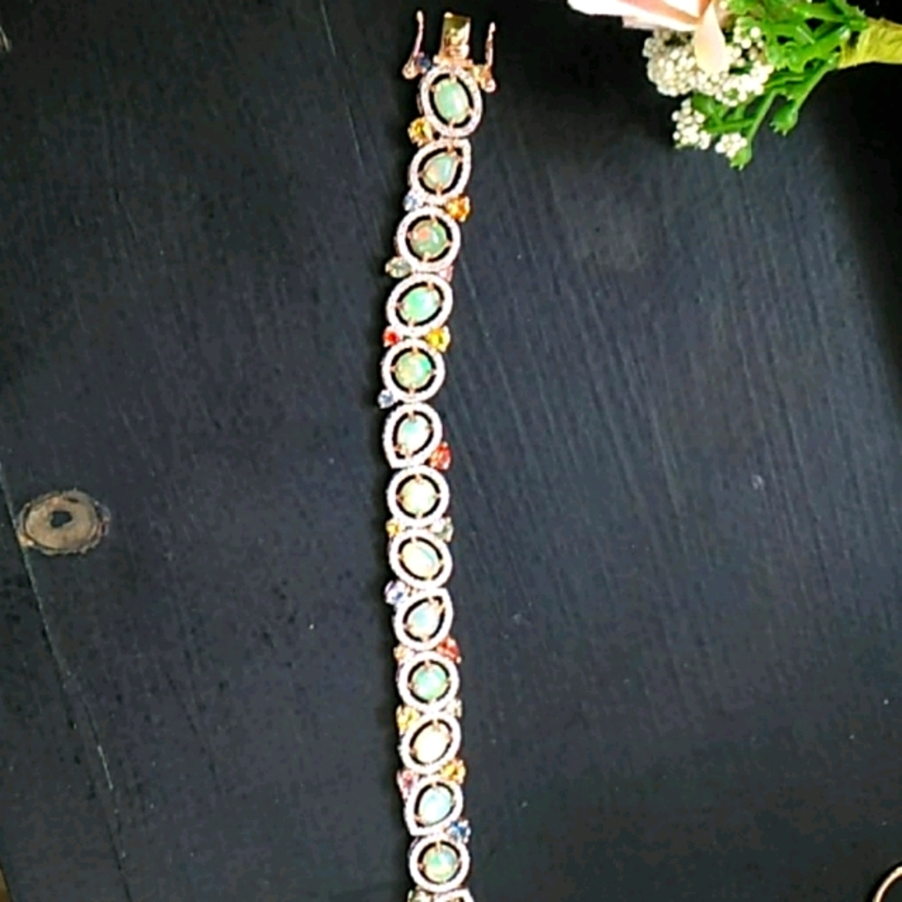 18k Rose Gold Ethiopian Opal, Multicolor Sapphire bracelet - Picture 2 of 4